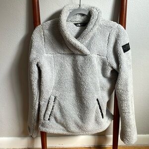 Shawl color fluffy North Face